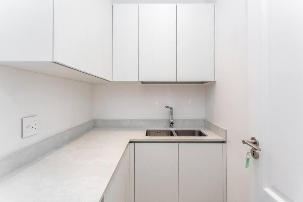 Apartment 2 Bed Masterpiece In The City Address On Adderley